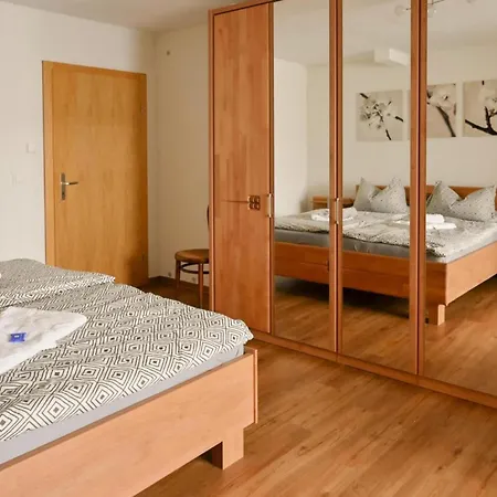 Ferienhaus, Waldau Thueringen, Cleaning Included * Schleusingen